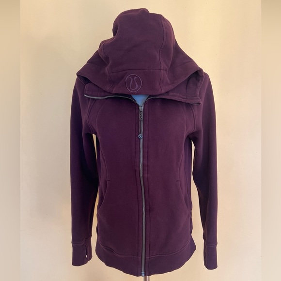 SOLD ❤️ Lululemon Black Cherry Scuba Hoodie 8/M - Picture 6 of 12